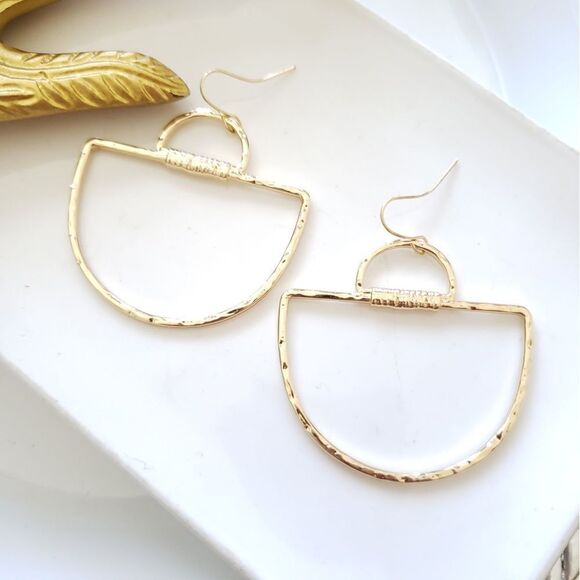 New! Zara Irregular Drop Earrings - Picture 14 of 14